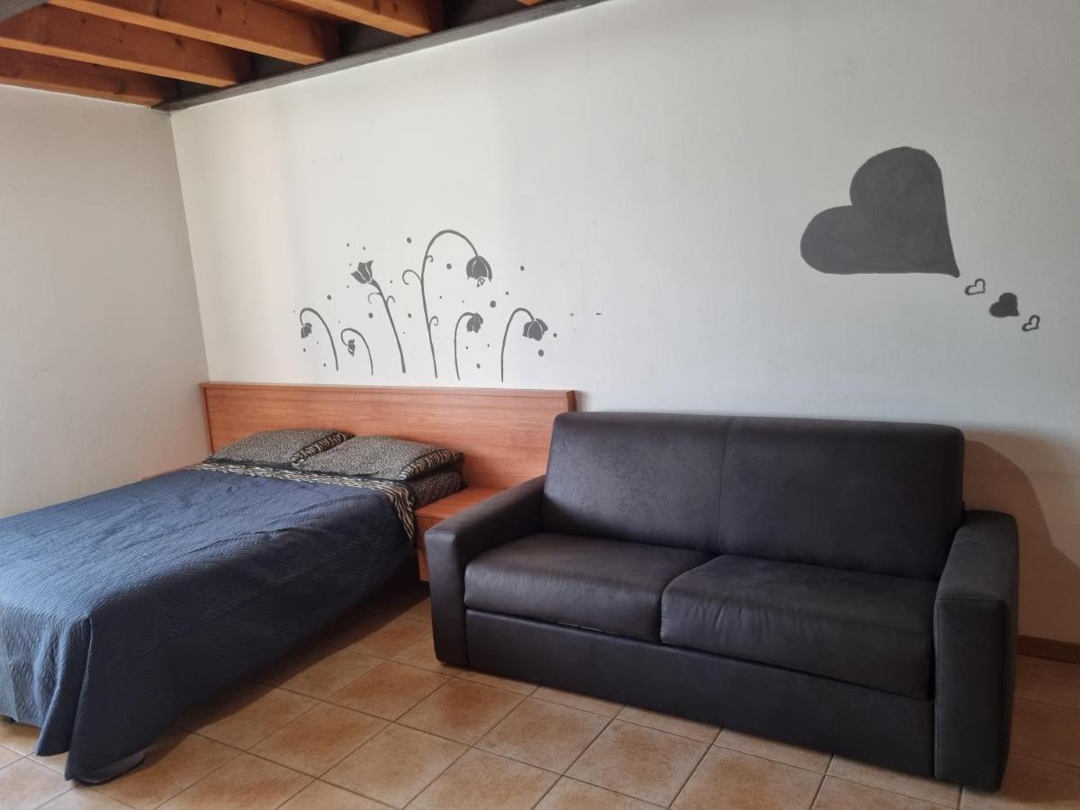 Antica Corte Ortaia Appartamenti Povegliano Veronese Extérieur photo